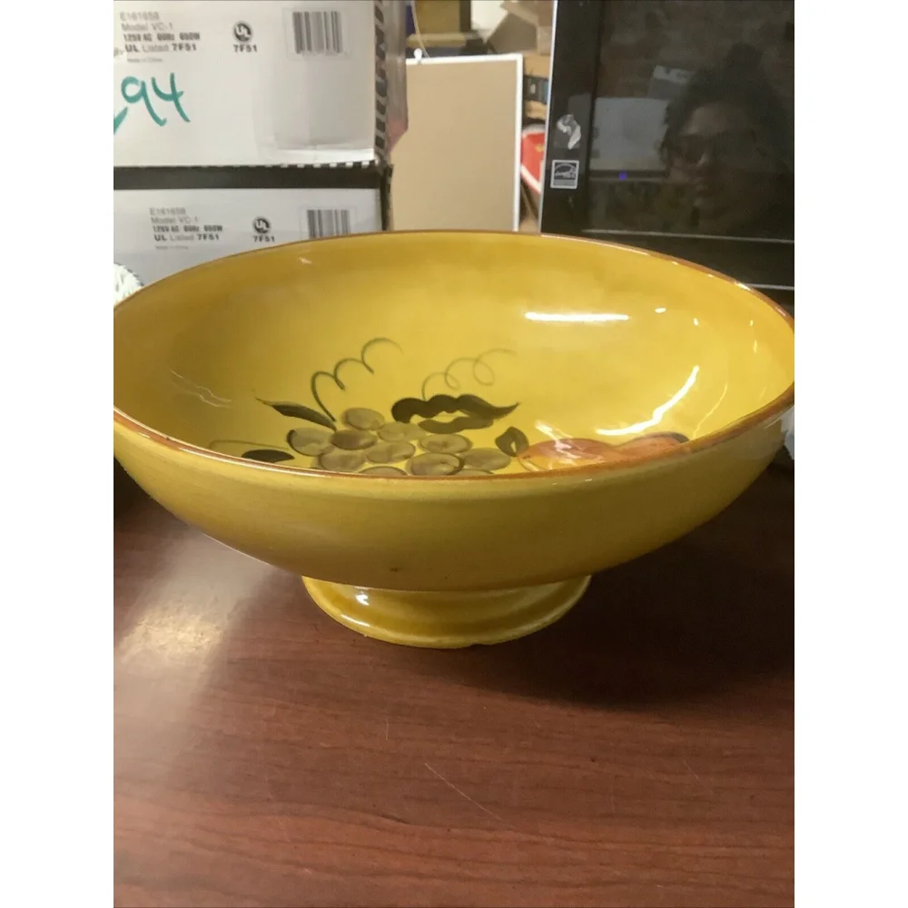 Los Angeles Potteries crazing chip